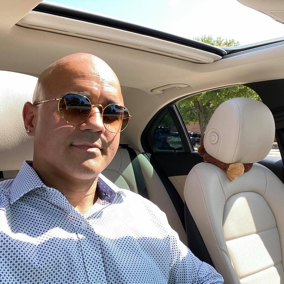 Meet your Posher, Rodolfo - Picture 5 of 7